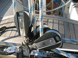 A busy looking mainsheet problem
