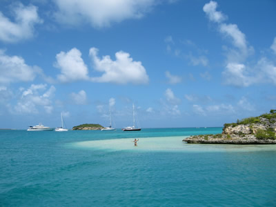 Don't tell me, you too want to visit Green Island!