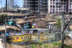dharavi-across-the-tracks